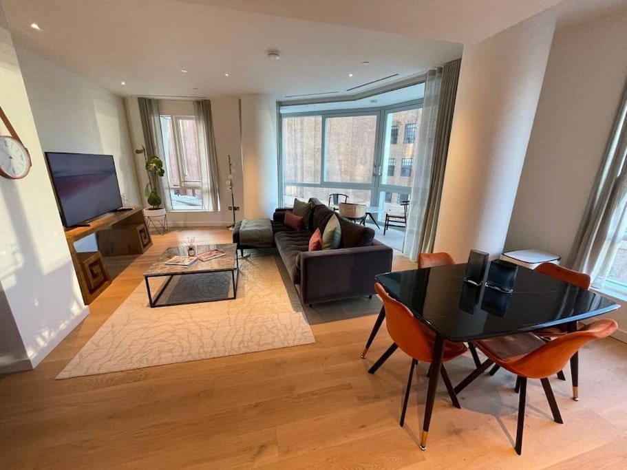 Apartamento Luxury 3 Bed 3 Bath In